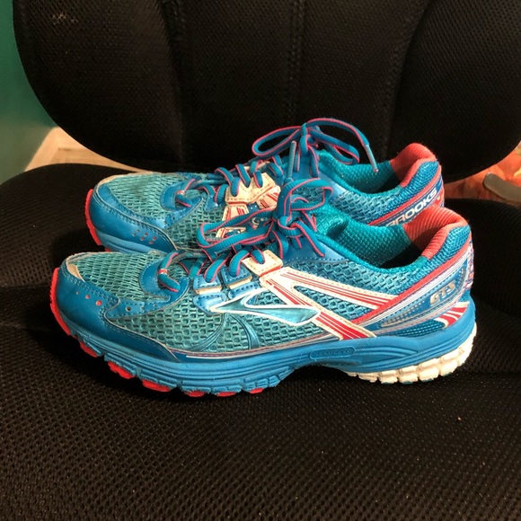 brooks adrenaline pink